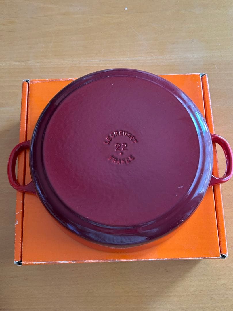 ルクルーゼ LE CREUSET ココットロンド22cm シャロー浅型チェリー
