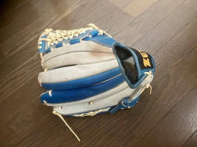 カッコいい！ZETT PRO STATUS　軟式野球用　内野手モデル