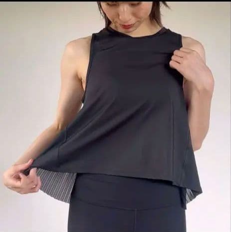 SUKALA バックプリーツタンクトップ M 新品