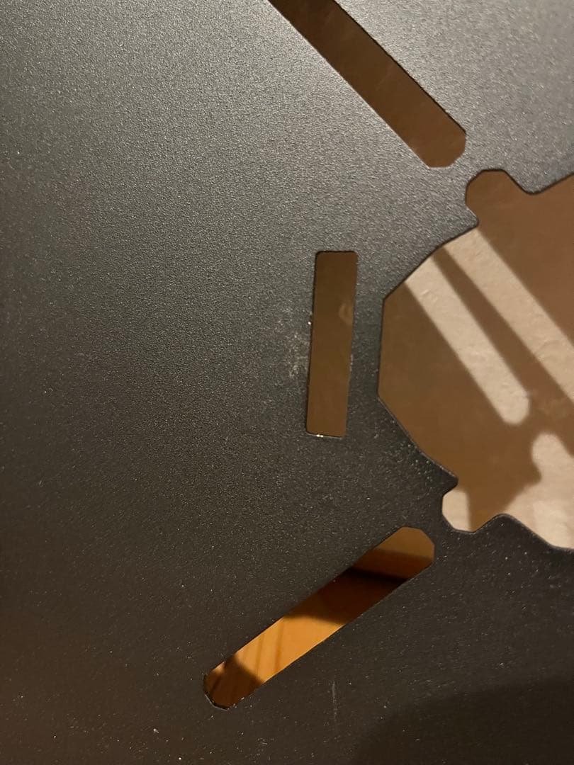 キャンプ用品　WAQマルチガスバーナーテーブル　オピネルナイフ　ガス缶カバー