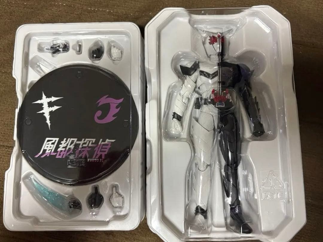 真骨彫　仮面ライダーW ファングジョーカー