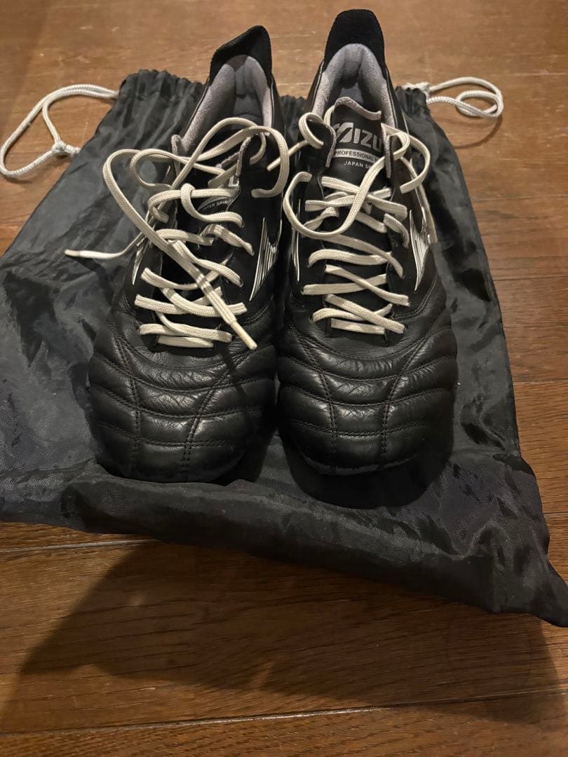 Mizuno サッカーシューズ ブラック 収納袋付き