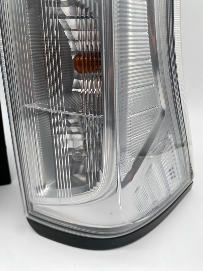 セレナ C26 LEDテールランプ 社外テール 左右セット クリアレンズ