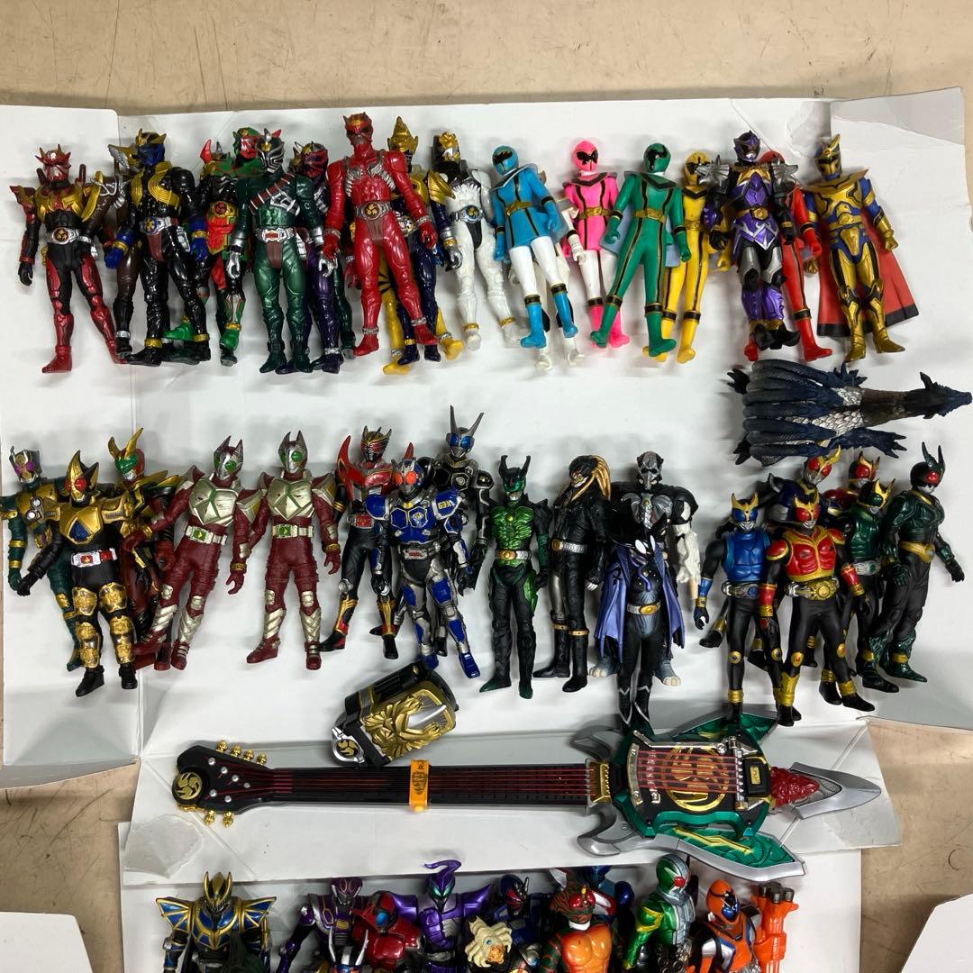 d*9様 仮面ライダー 戦隊 ウルトラマンソフビ 人形 120体以上 大量 響鬼