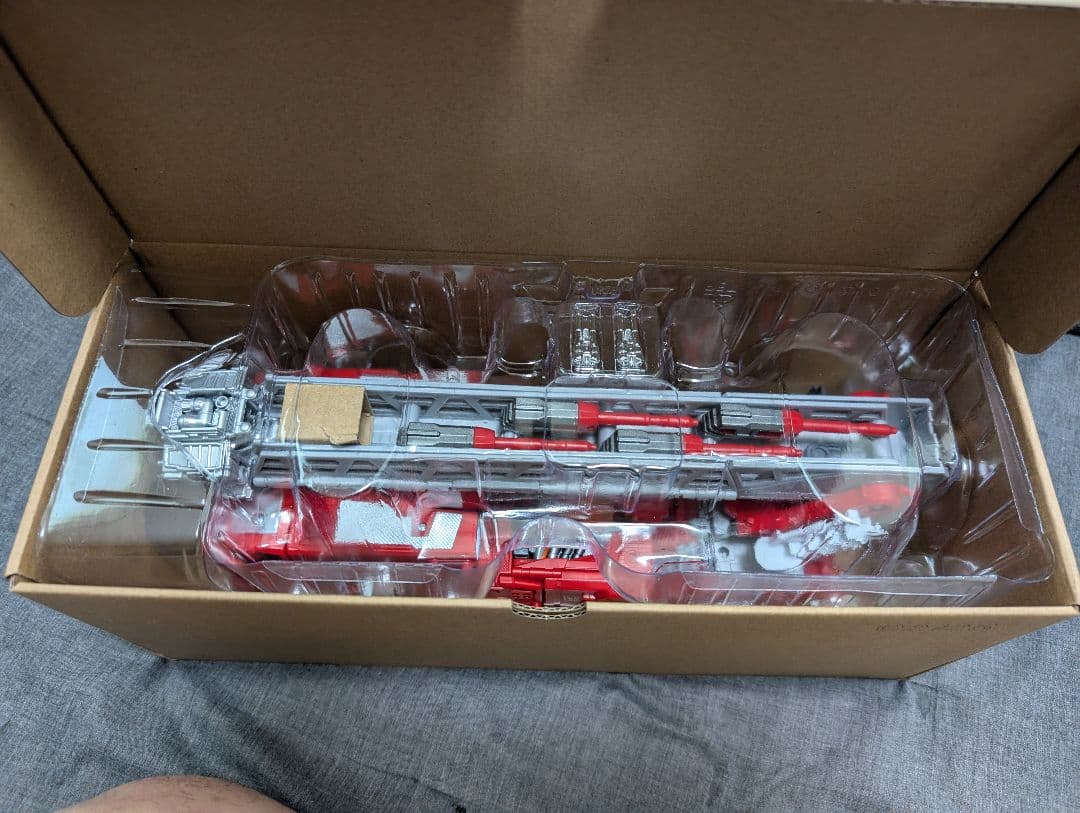 Hasbroトランスフォーマーゴッドファイヤーコンボイクラウドファウンディング