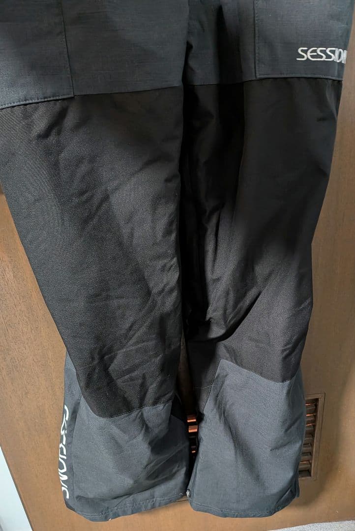 新品・未使用　SESSION スノーボードウェア パンツ　Ｌサイズ
