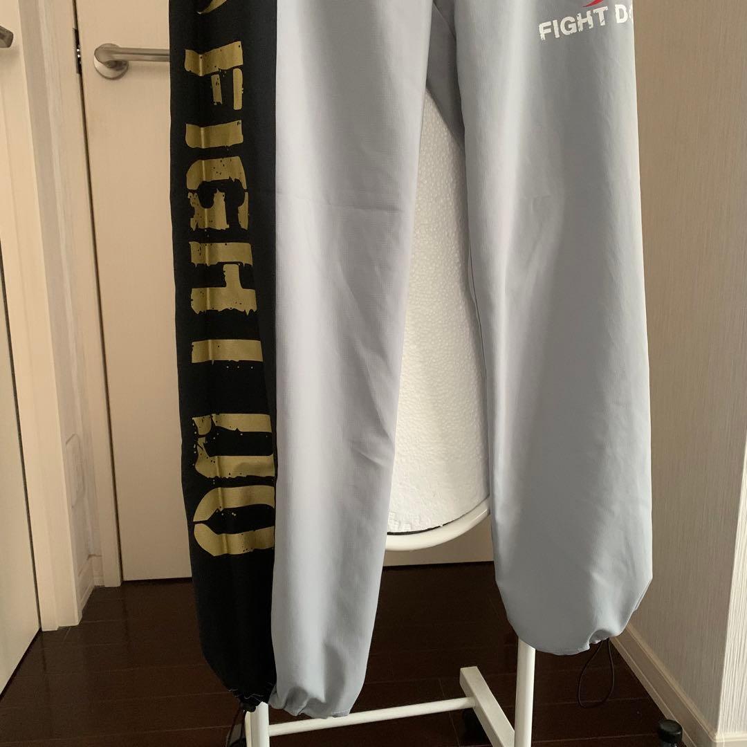 ひ*な様 【美品】希少なグレー！coolな名品《FIGHT DO》ドラゴンパンツ