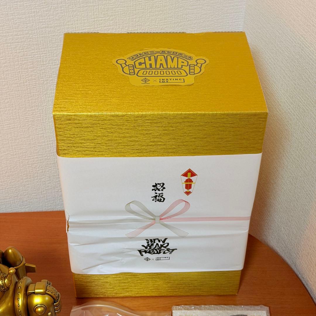 【世界55個限定】KWONG × INSTINCTOY GOLDEN CHAMP