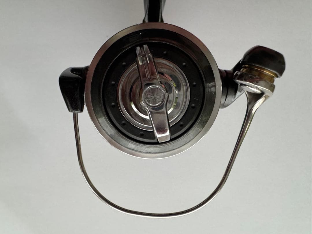 SHIMANO ULTEGRA C2000HGS レアニウムベール交換済み