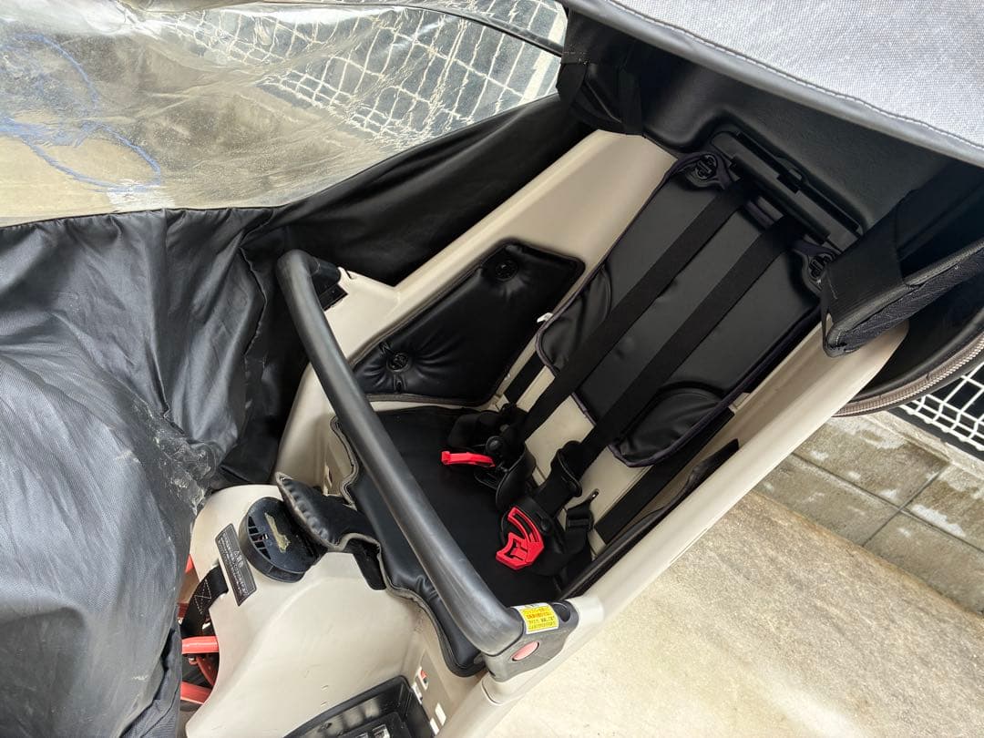 GuttoＥＸラクイック電動アシスト自転車 チャイルドシート、レインカバー付き