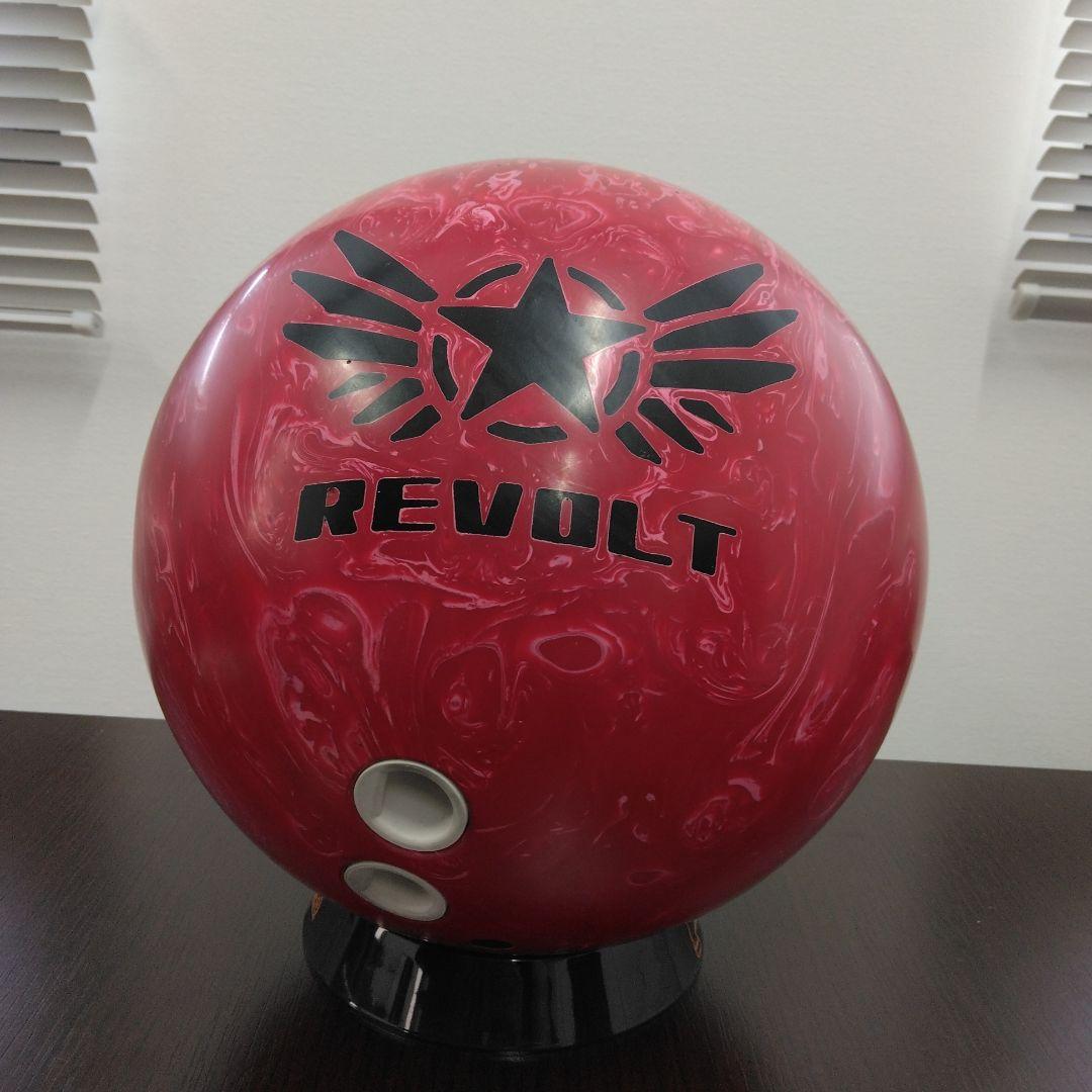 MOTIV REVOLT 赤 ボウリングボール