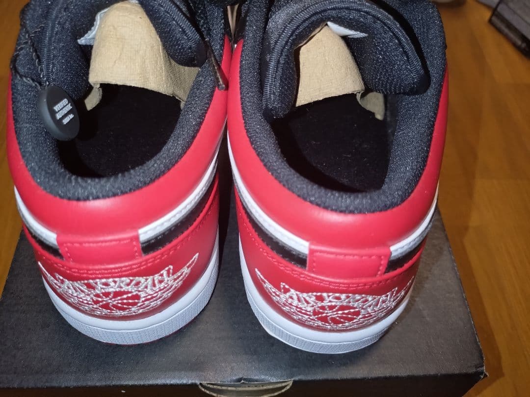 ナイキ　AIR JORDAN 1 LOW