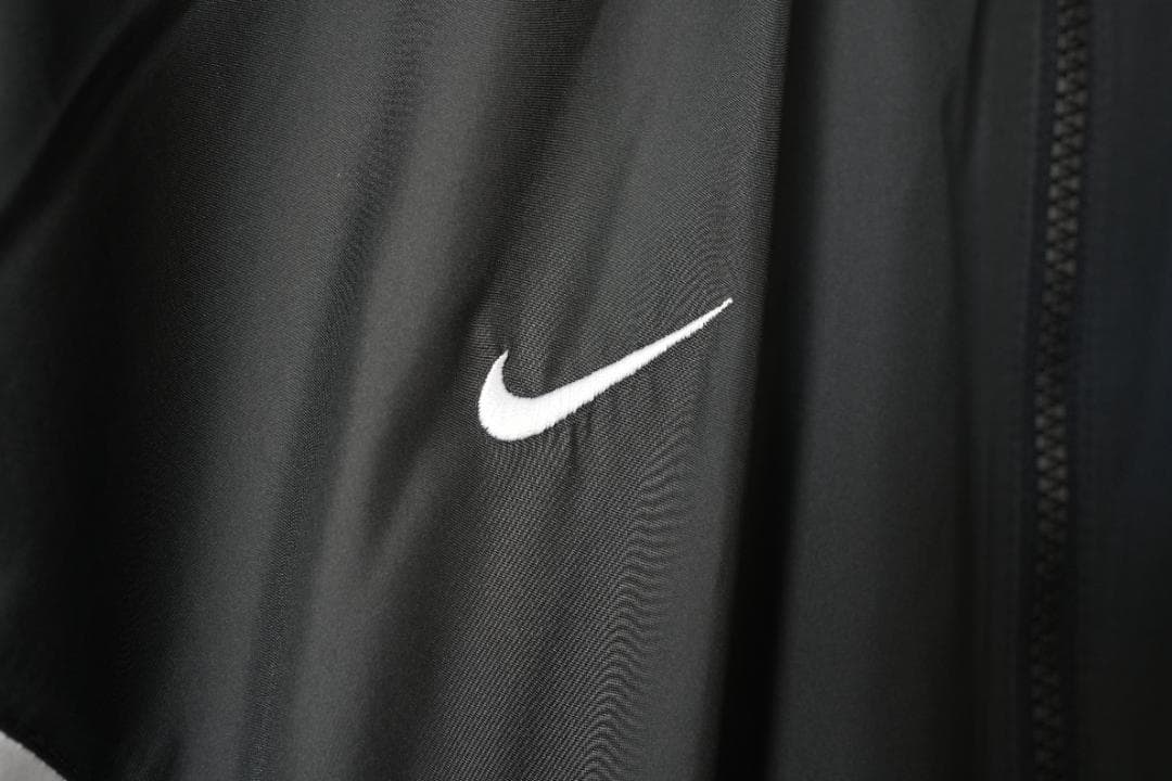 美品　Nike ナイキ　レペルサッカージャケット　ウィンドブレーカー 　M