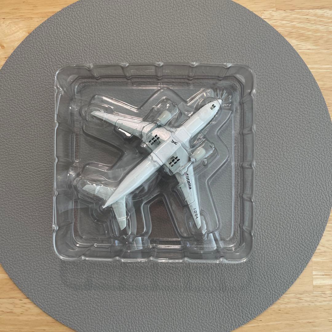【ヘルパ】　アリタリア航空　B777-200 herpa 1/500