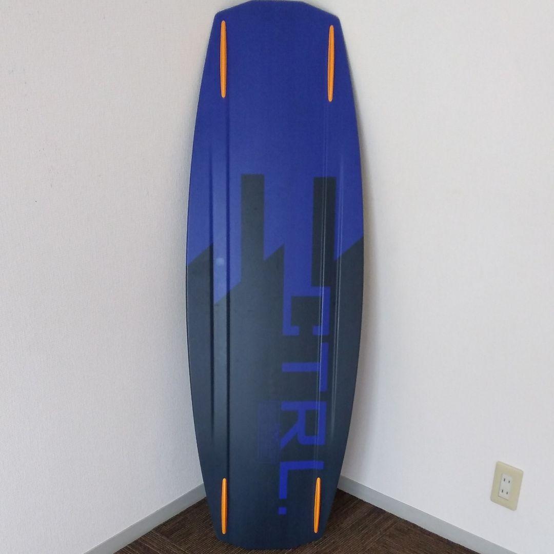 ウェイクボード  134cm リキッドフォース