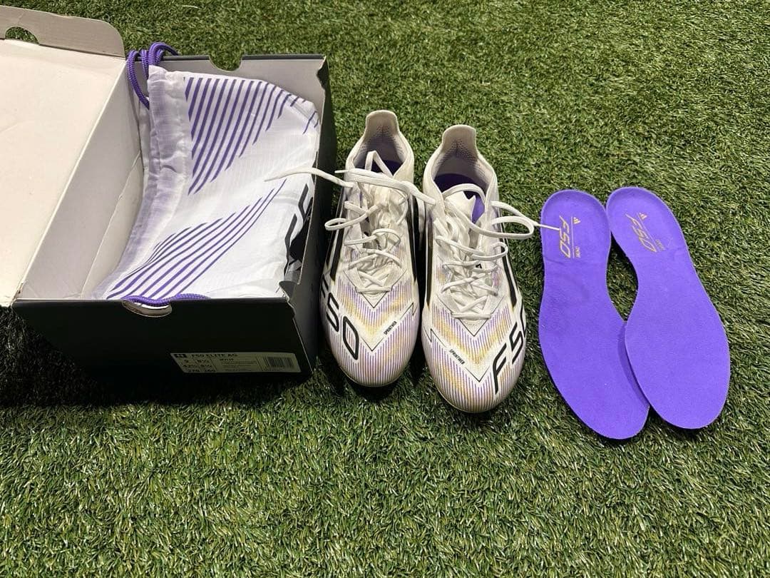 サッカースパイクF50エリートagモデル 27cm