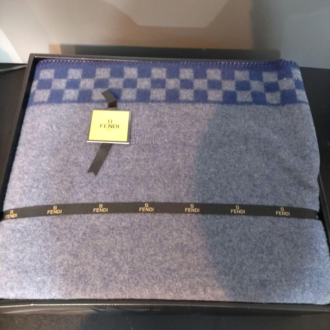 VMPD7-923-10 Fendi ウール 毛布 未使用品