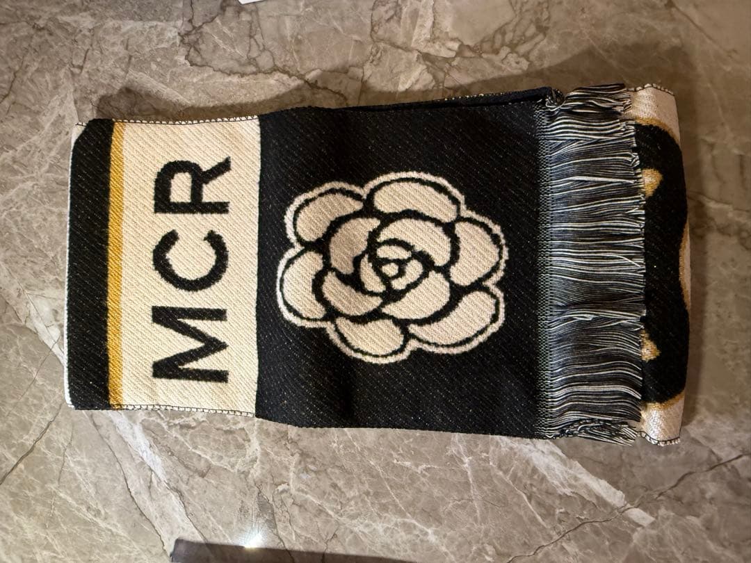 CHANEL マンチェスター　マフラー カメリア カシミヤ混 VIPギフト 箱