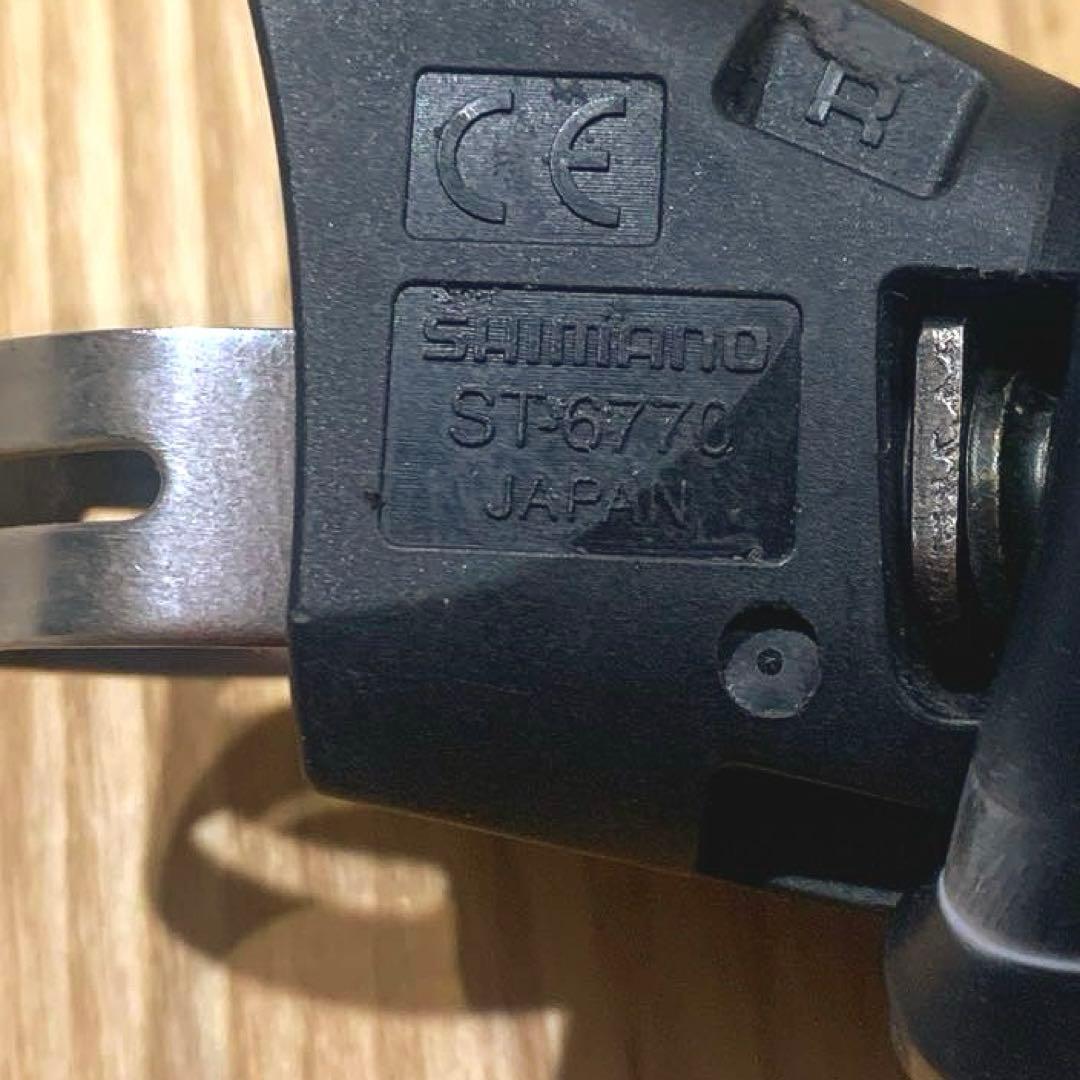 SHIMANO ST-6770 Di2 STIレバー ブラケットカバー交換済
