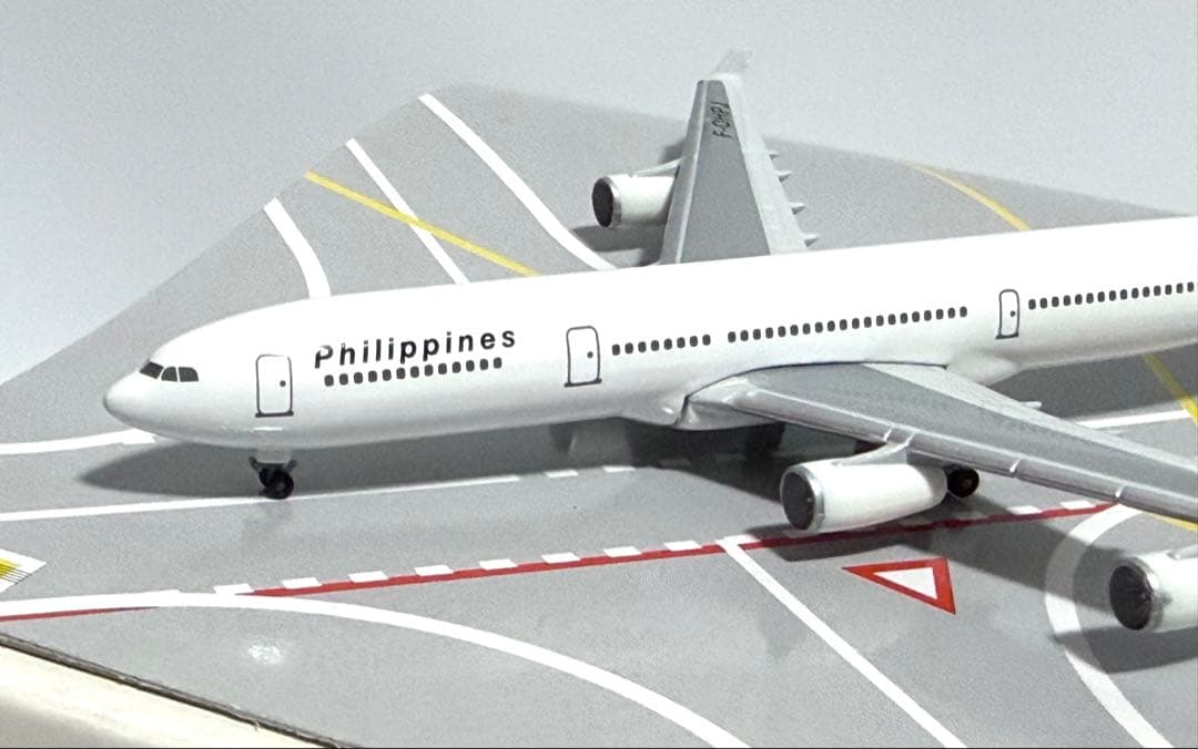 herpa 1/500 B747-400 & A340-300フィリピン航空2機