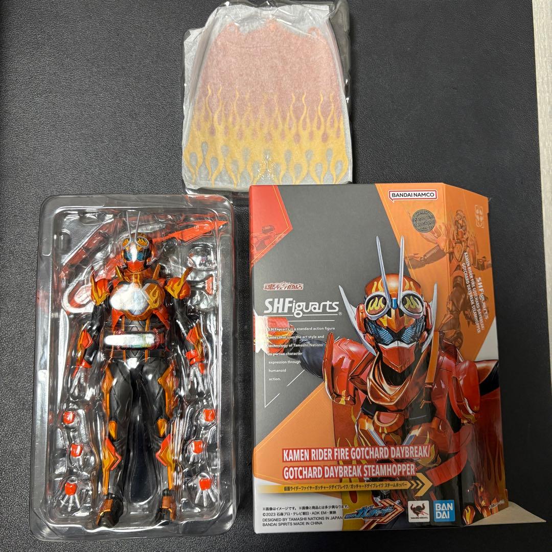 SHFiguarts 仮面ライダーガッチャードデイブレイク