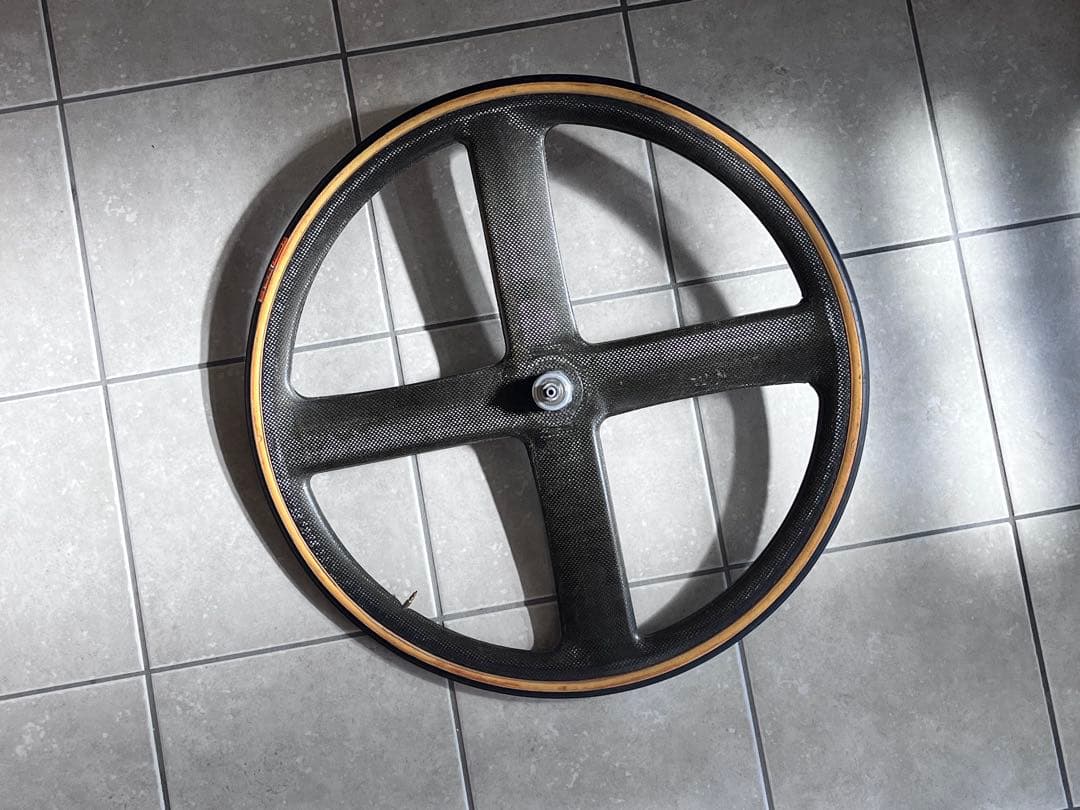 corima 650c バトンホイール　フロント