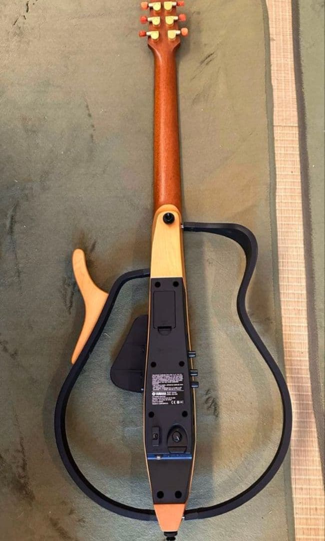 ヤマハ YAMAHA サイレントギター SLG-100S 極美品！