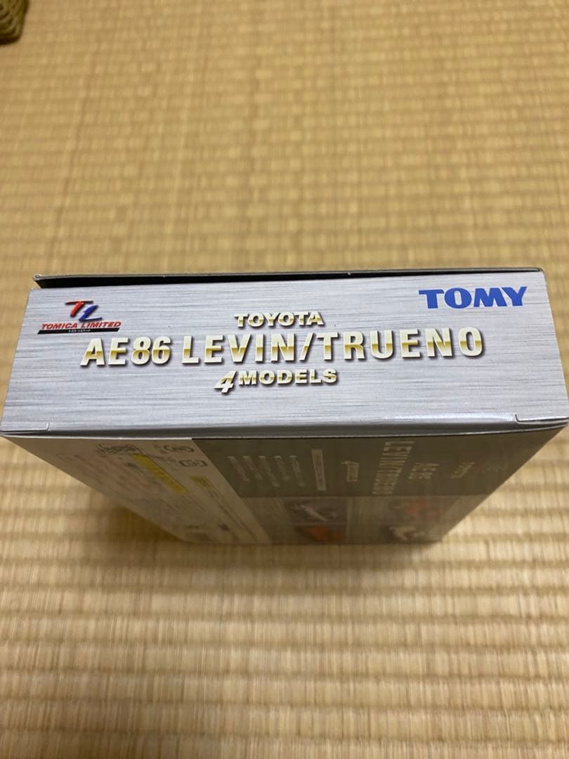 トミカリミテッド AE86 LEVIN/TRUENO 4モデル