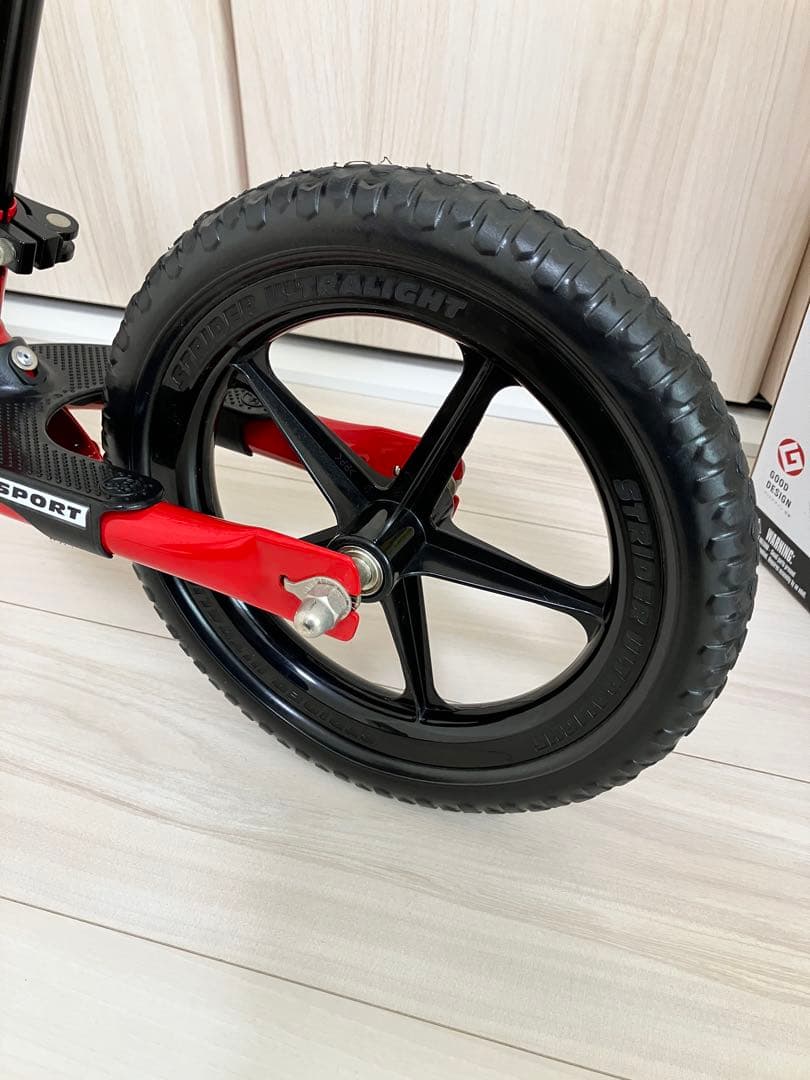 STRIDER バランスバイク SPORT レッド ストライダー　箱、説明書あり