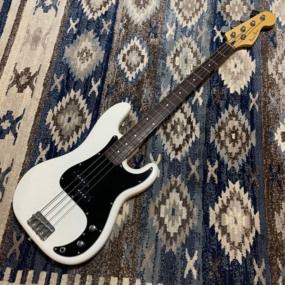 Photogenic Fender Precision Bass 風 プレベ