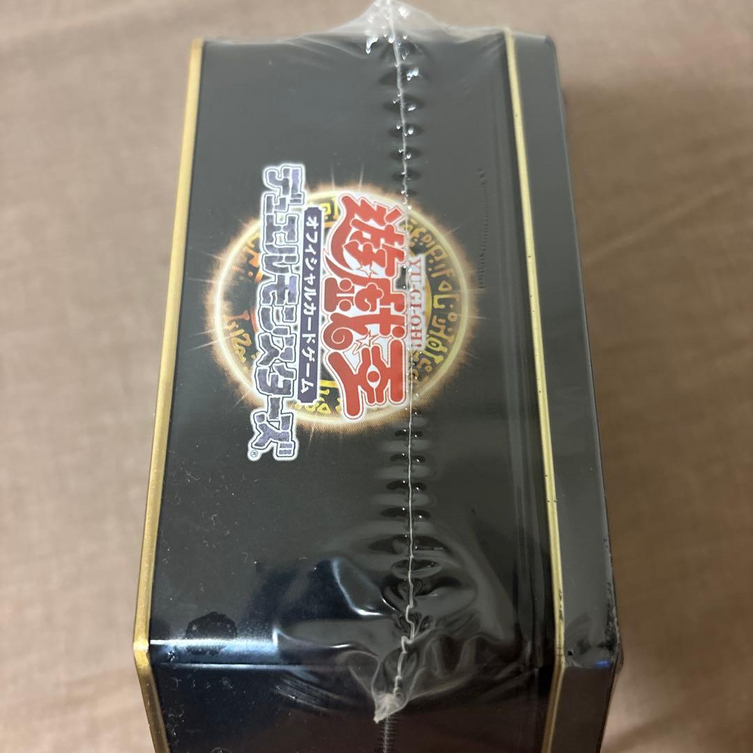 【新品未開封】遊戯王 ブースターパックコレクターズTIN 2005