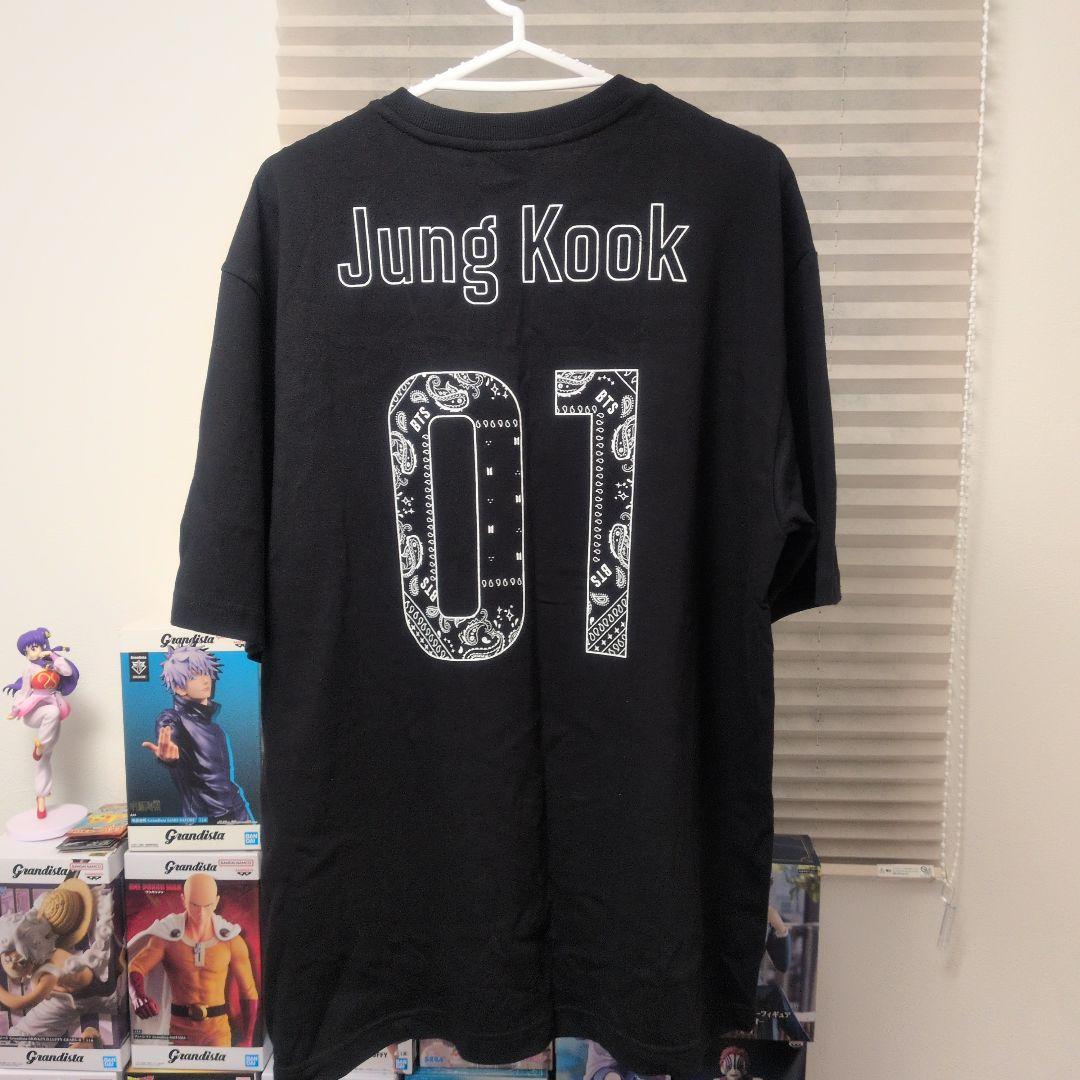 BTS Jung Kook ブラックTシャツ 01