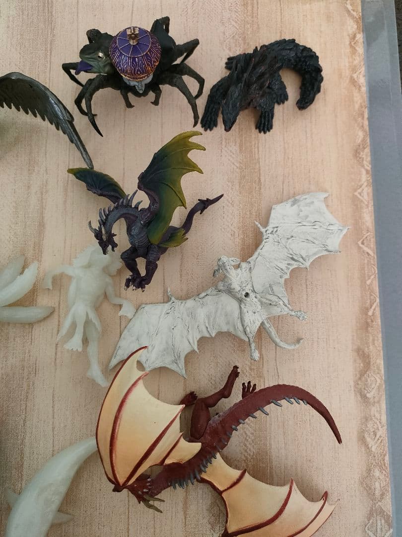 最強王図鑑　ドラゴン　妖怪　UMA　悪魔　英雄　水中　モンスター19体フィギュア