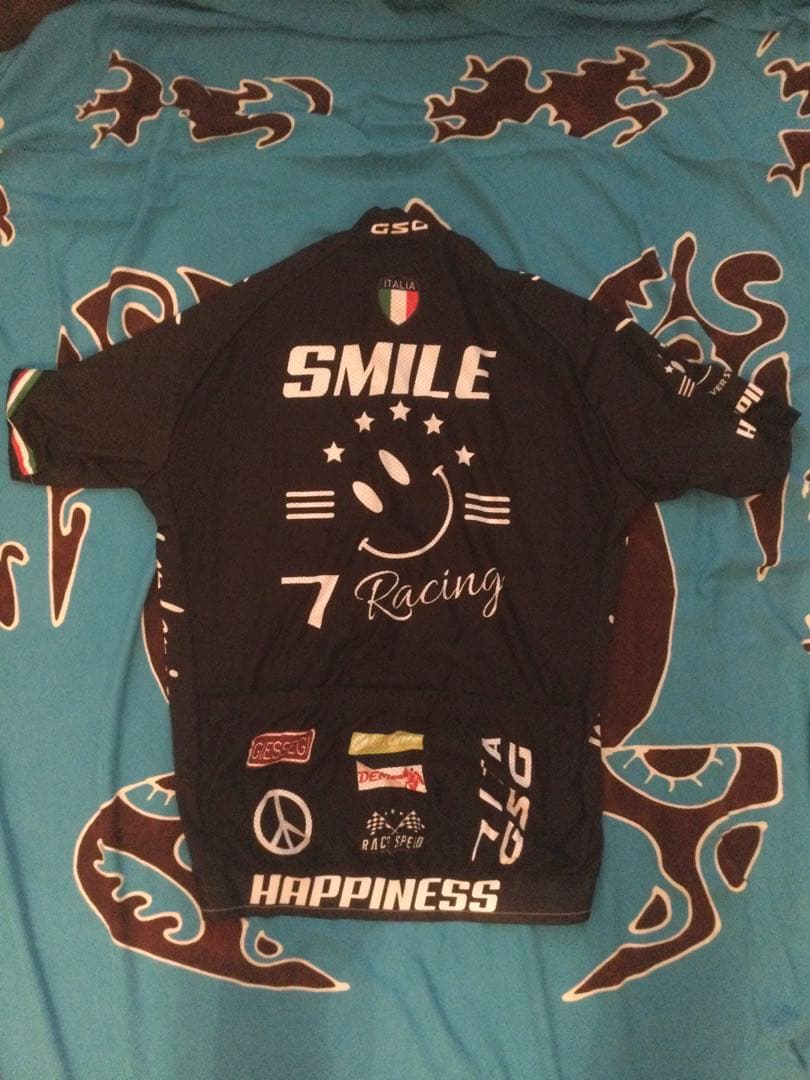 サイクリングジャージセット　ヨーロッパ購入品　新品　サイズLおよびXL相当