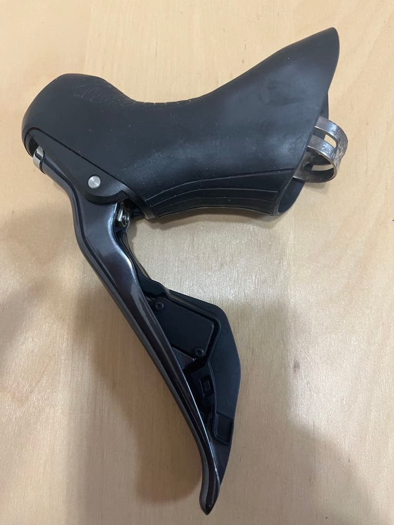 シマノ ULTEGRA Di2 ST-R8070 油圧ブレーキ