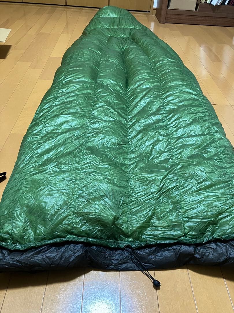 アウトドア寝具 EE REVELATION SLEEPING QUILT 950FP