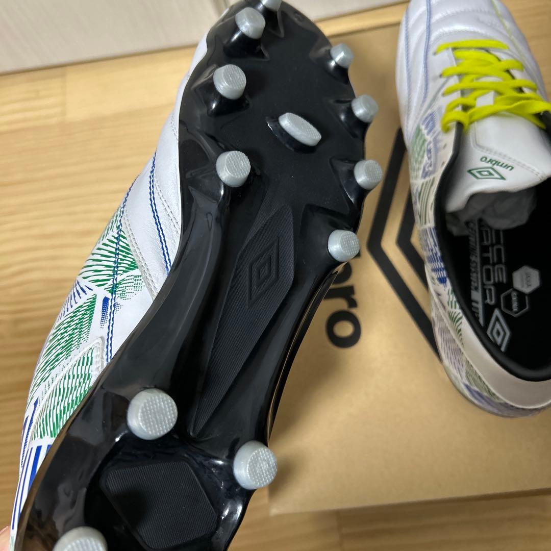 新品27.5㎝　アンブロアクセレイター　f-lashv2　HG