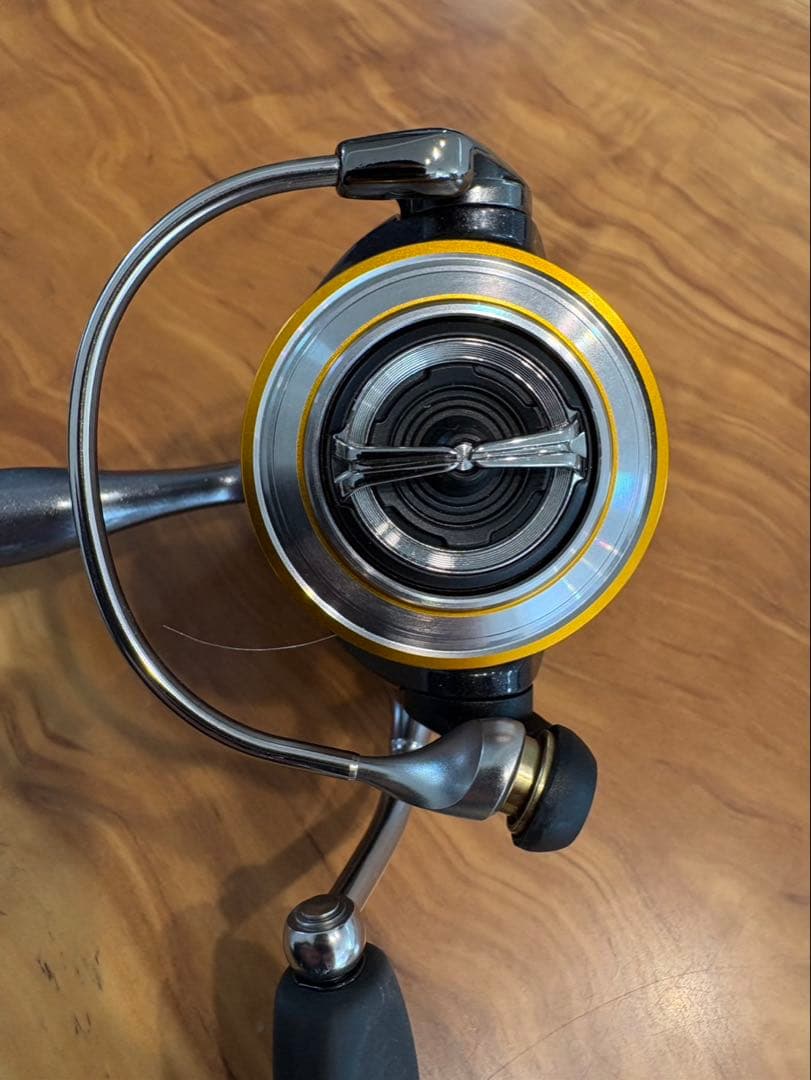 【美品】ダイワ 17 エクセラー 2004H（一度のみ使用・回転良好）