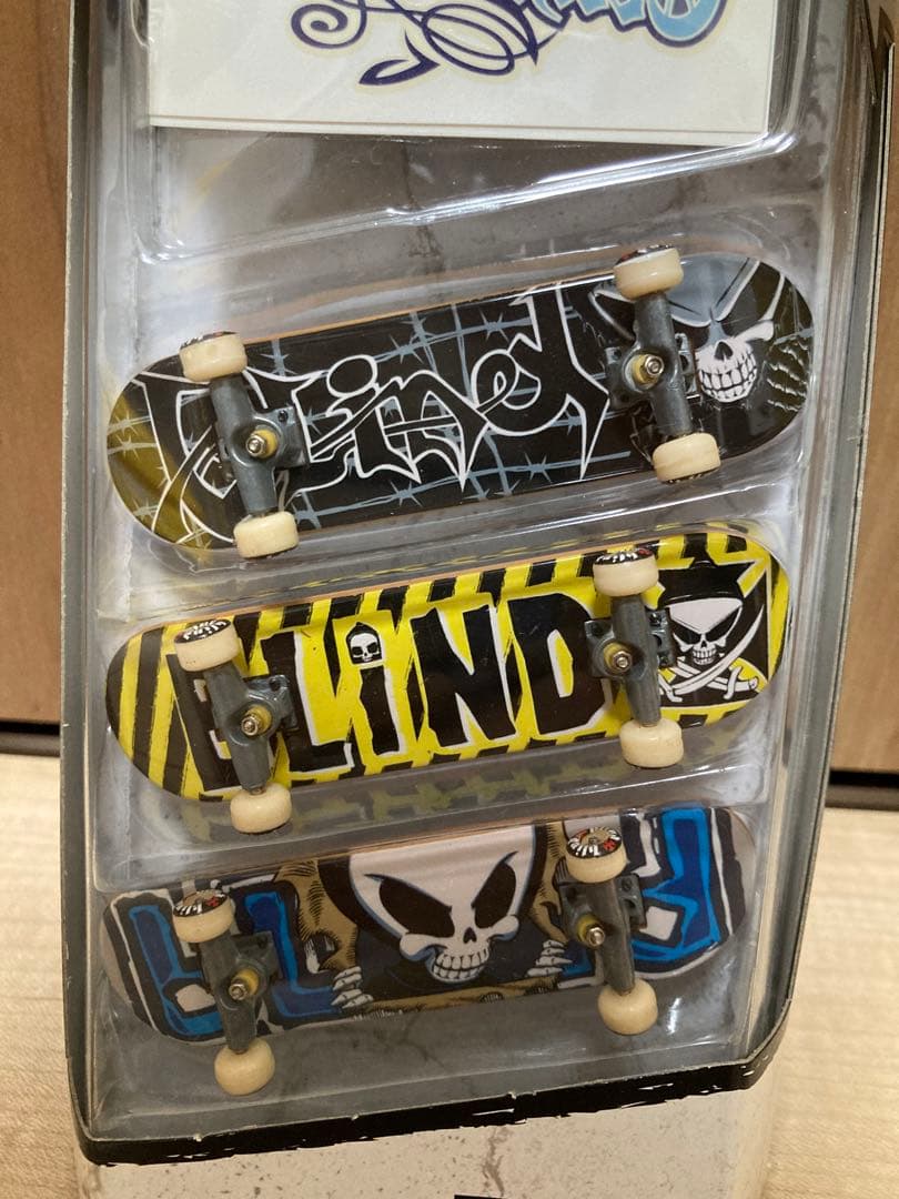テックデッキ　blind 指スケ