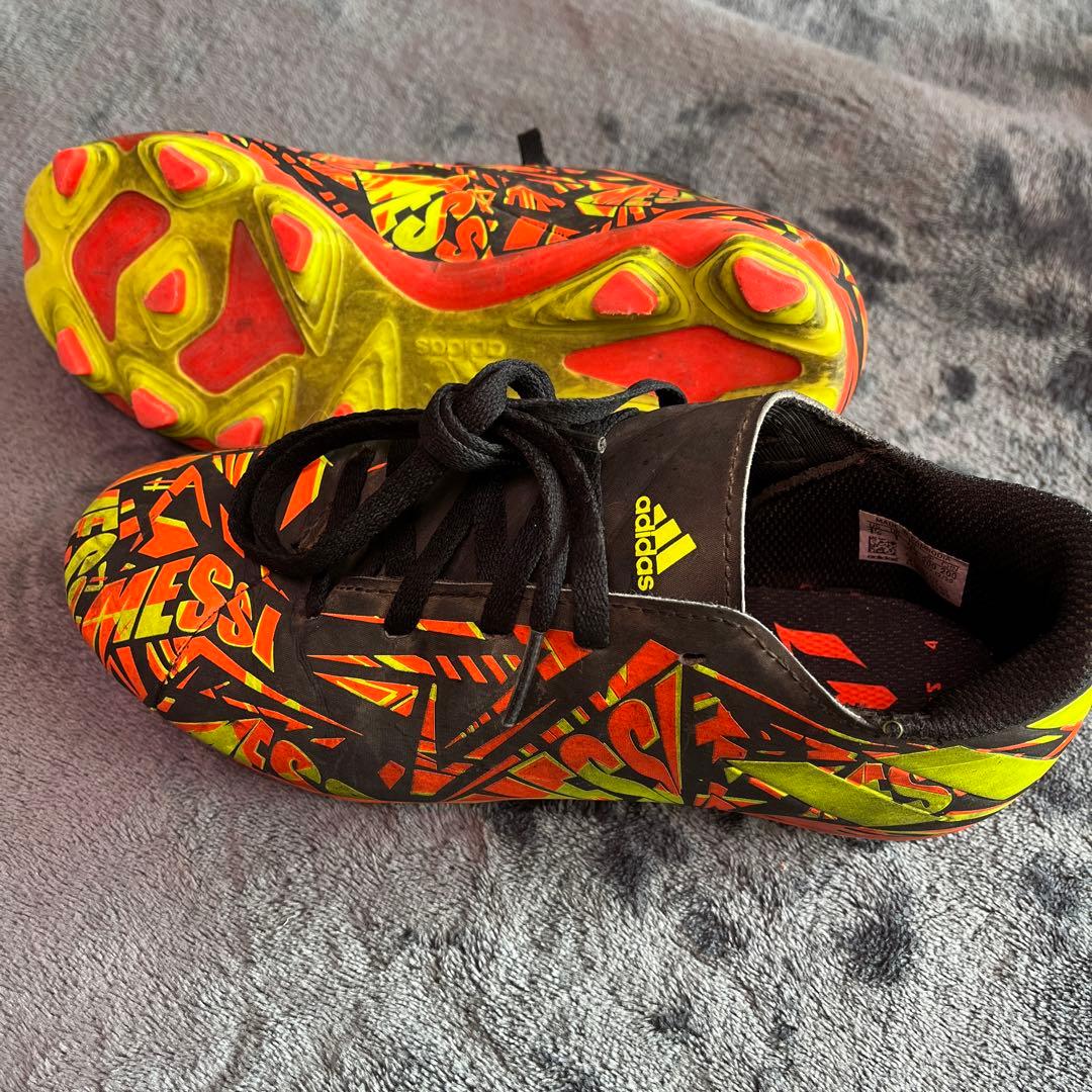 サッカースパイクシューズ　adidas ネメシス　20.5㎝　メッシモデル