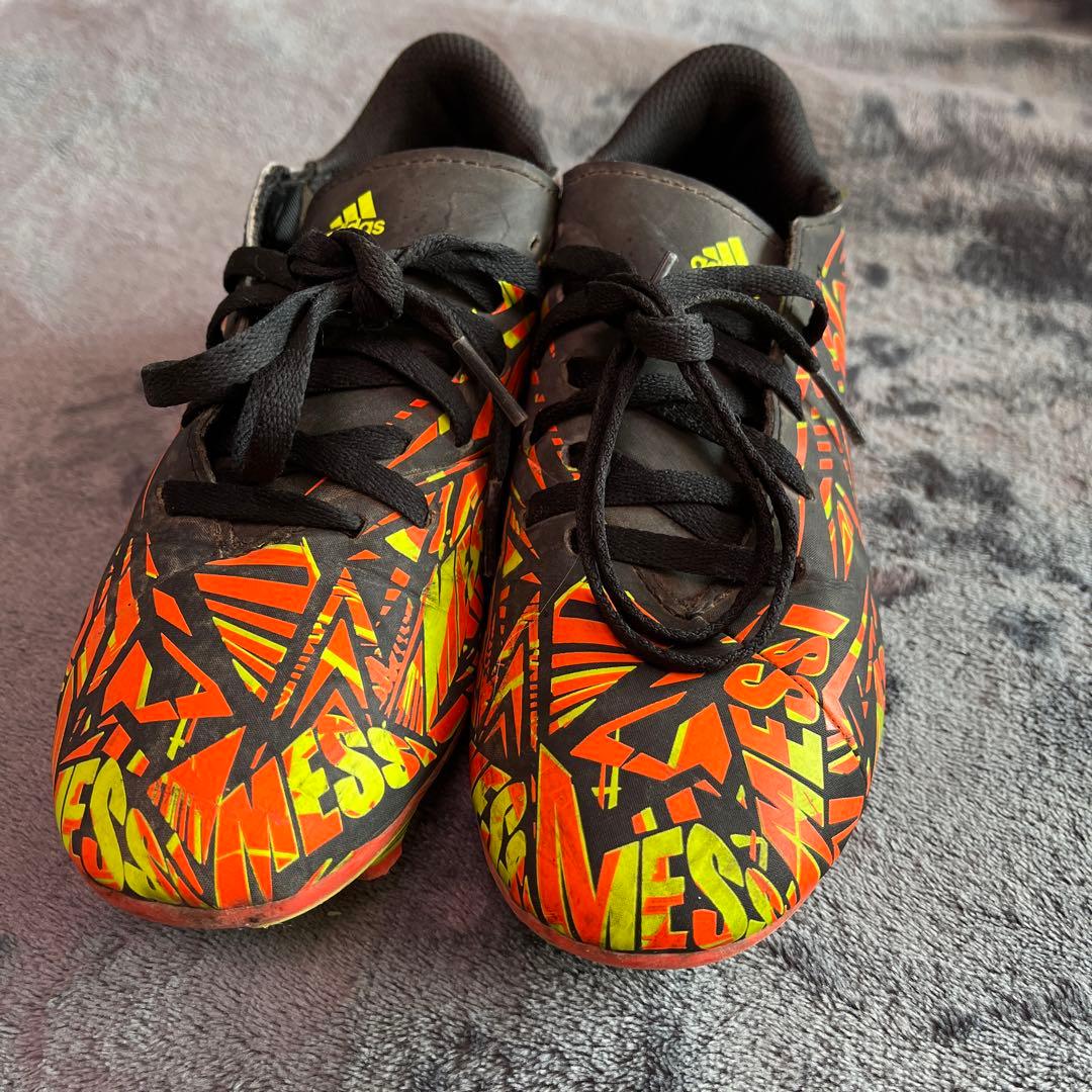 サッカースパイクシューズ　adidas ネメシス　20.5㎝　メッシモデル