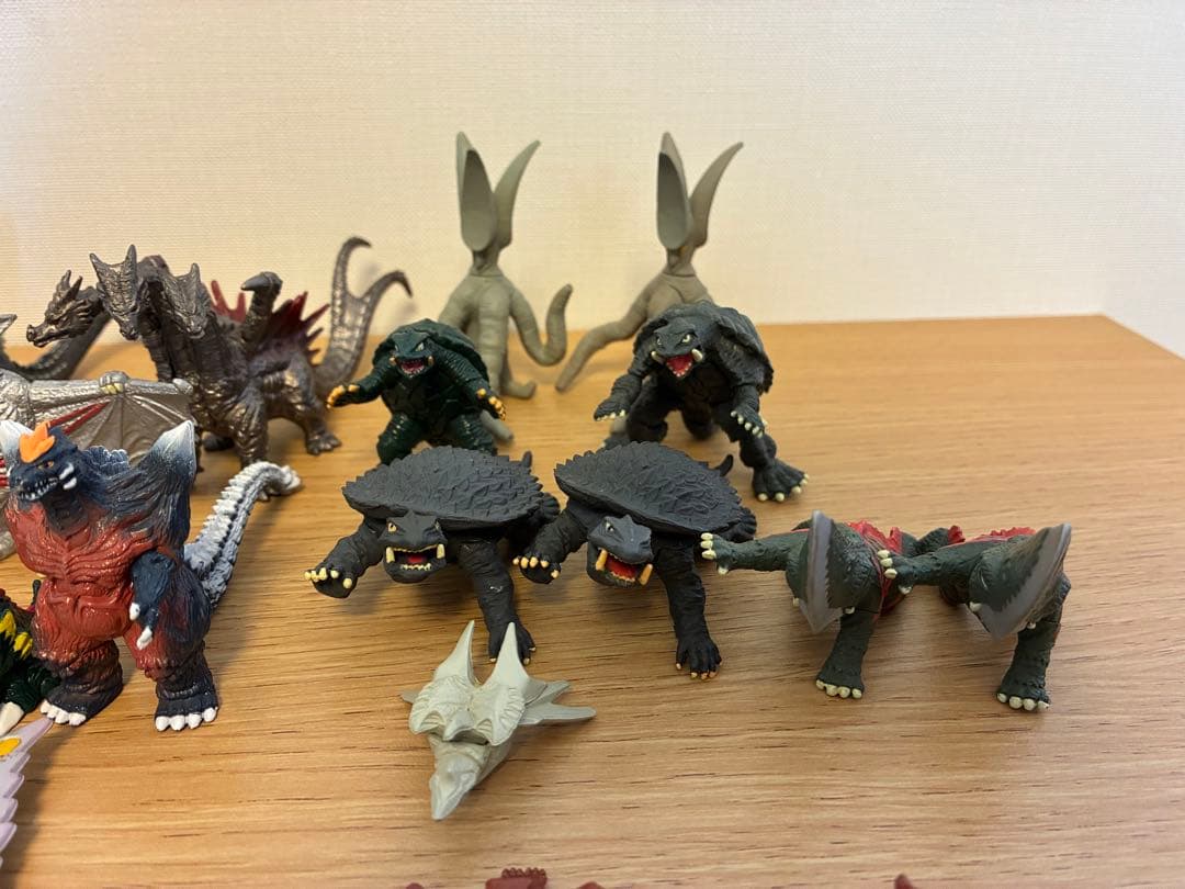 【中古】ゴジラ　ガメラ　フィギュアセット 約40体