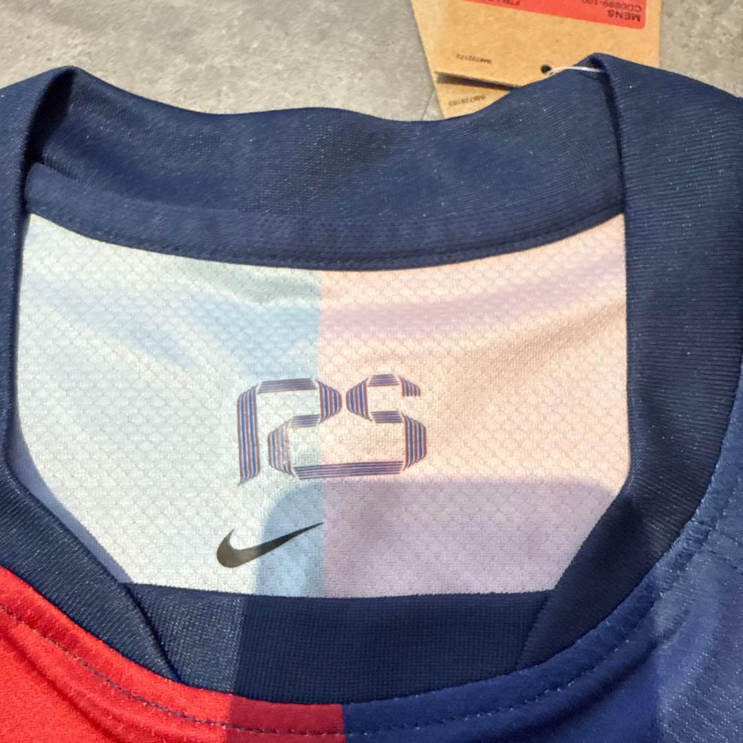 【新品】FC Barcelona R. Araujo 4 ユニフォーム　サイズL