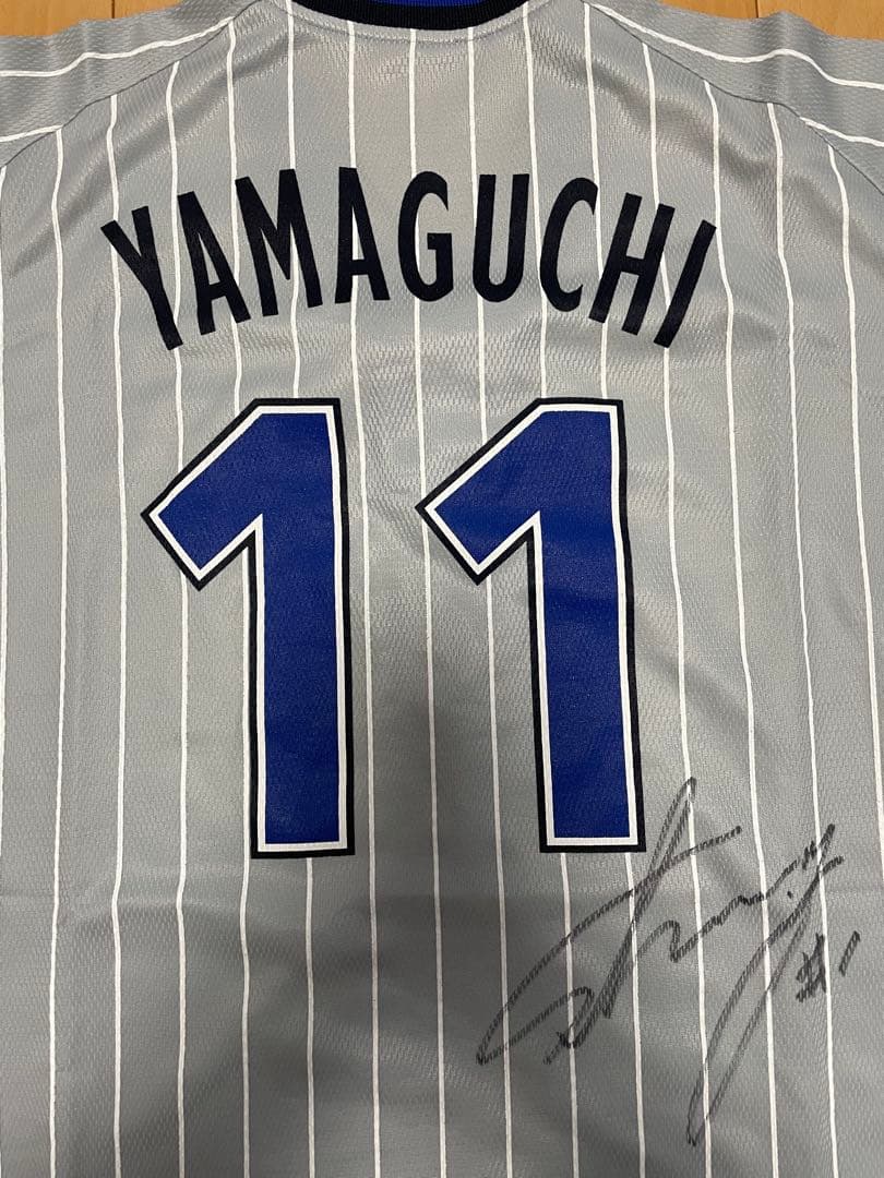 横浜ベイスターズ　山口俊　サイン　ユニフォーム