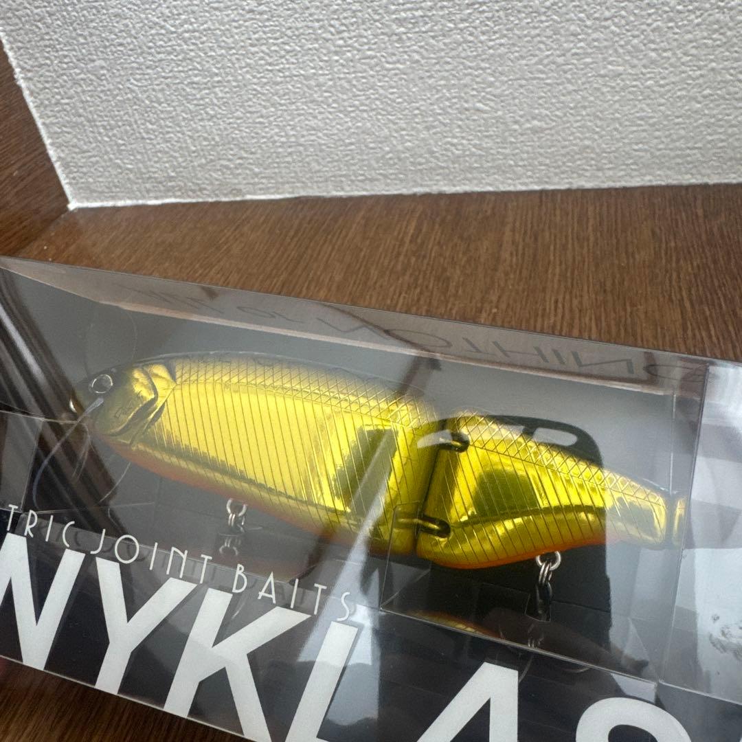 タイニークラッシュ　東京ゴールド　TOKYO GOLD