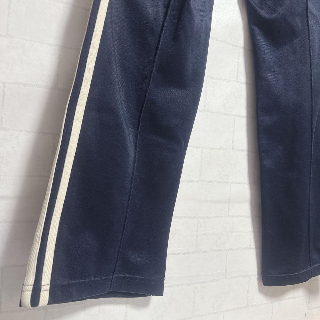 美品 アディダスオリジナルス トラックパンツ ネイビー M S-104