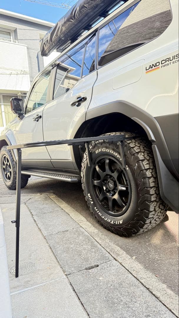 車用 タイヤテーブル メッシュ テーブル 折りたたみ [並行輸入品]