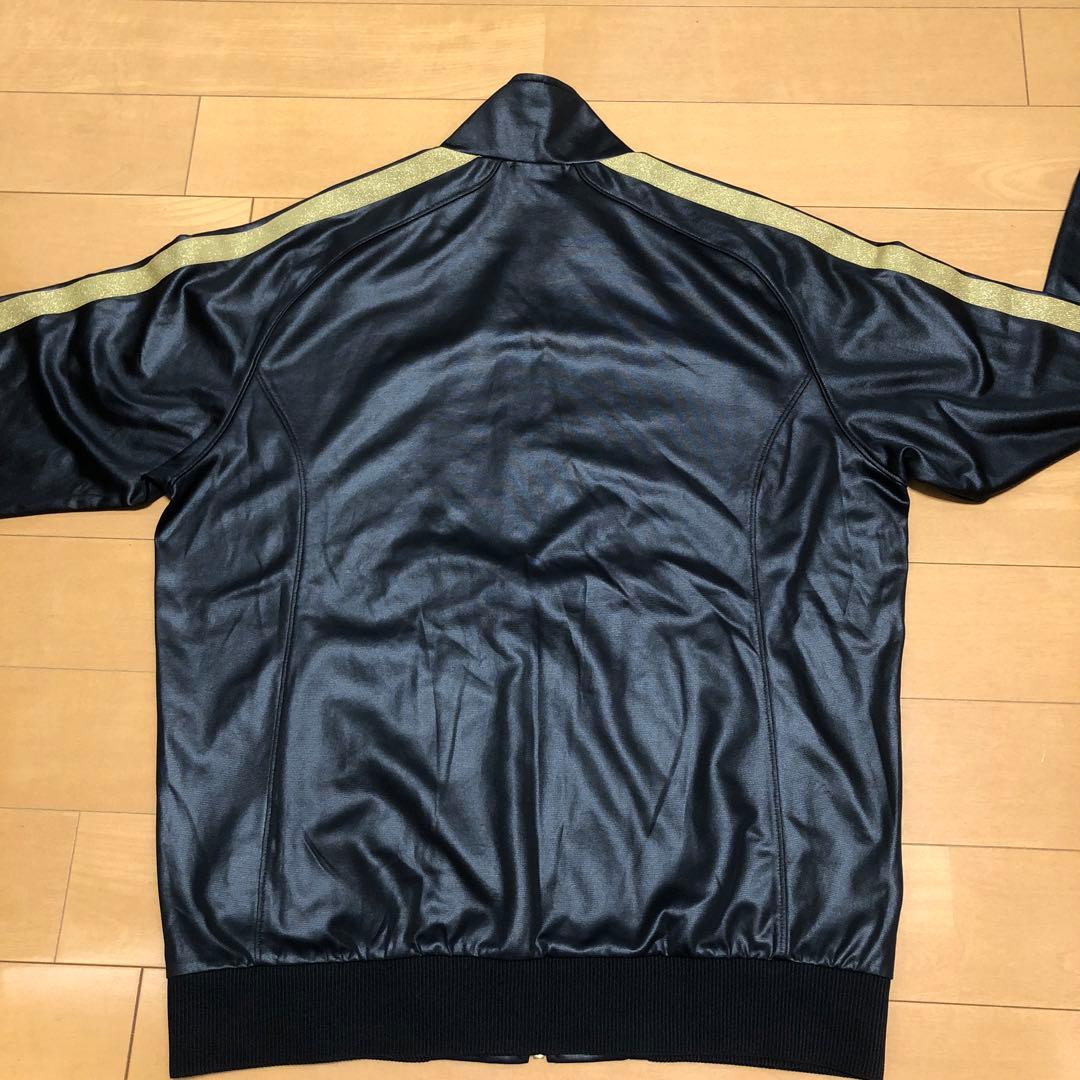【3/21 取下げ】adidas ジャージ　黒×金　アディダス　セットアップ