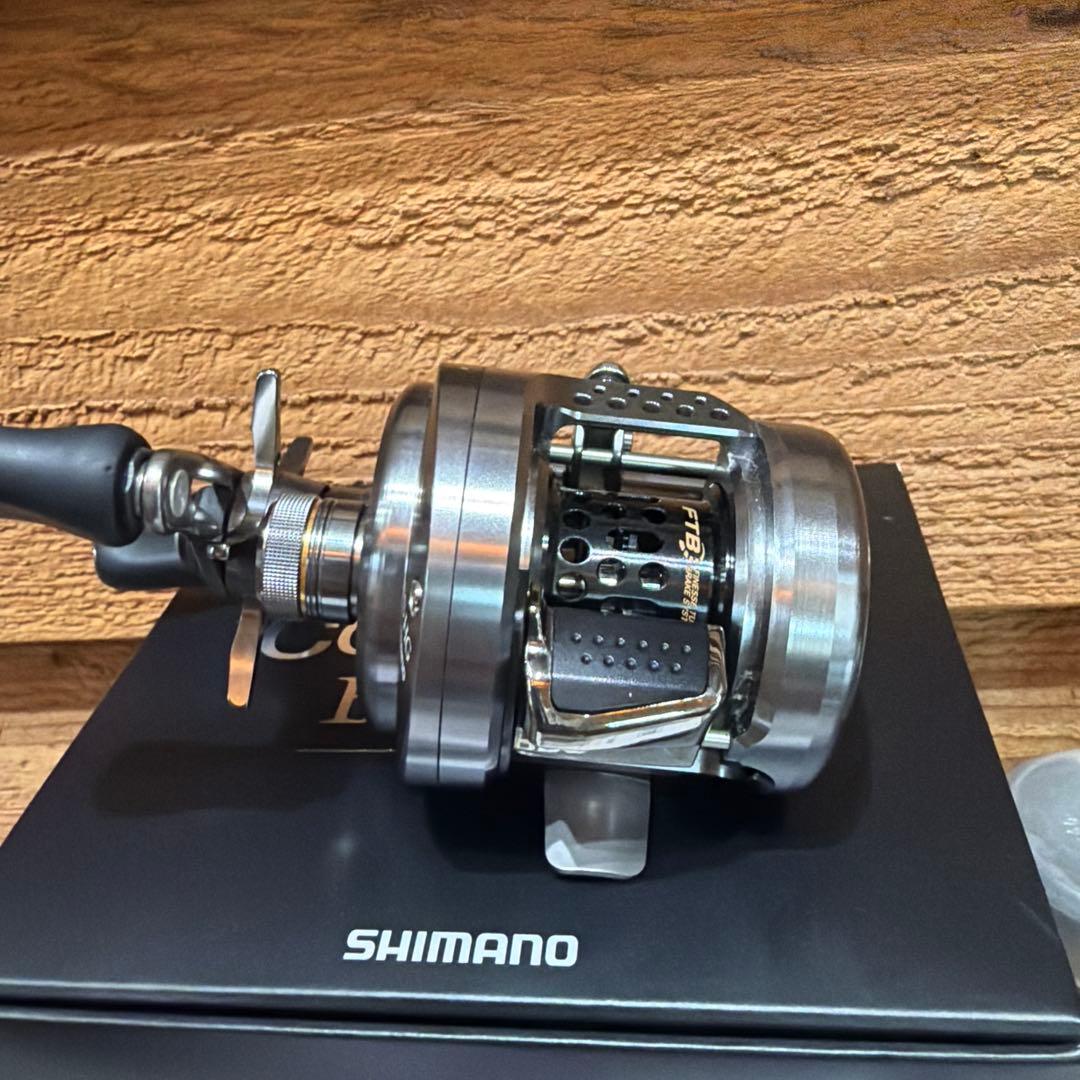 17 シマノ　カルカッタコンクエストBFS HG 使用1回のみ　極美品