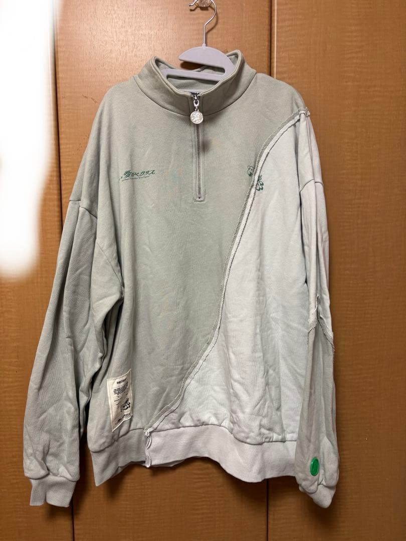 【L】ずっと真夜中でいいのに。愛のペガサスHalf Zip Sweat グレー